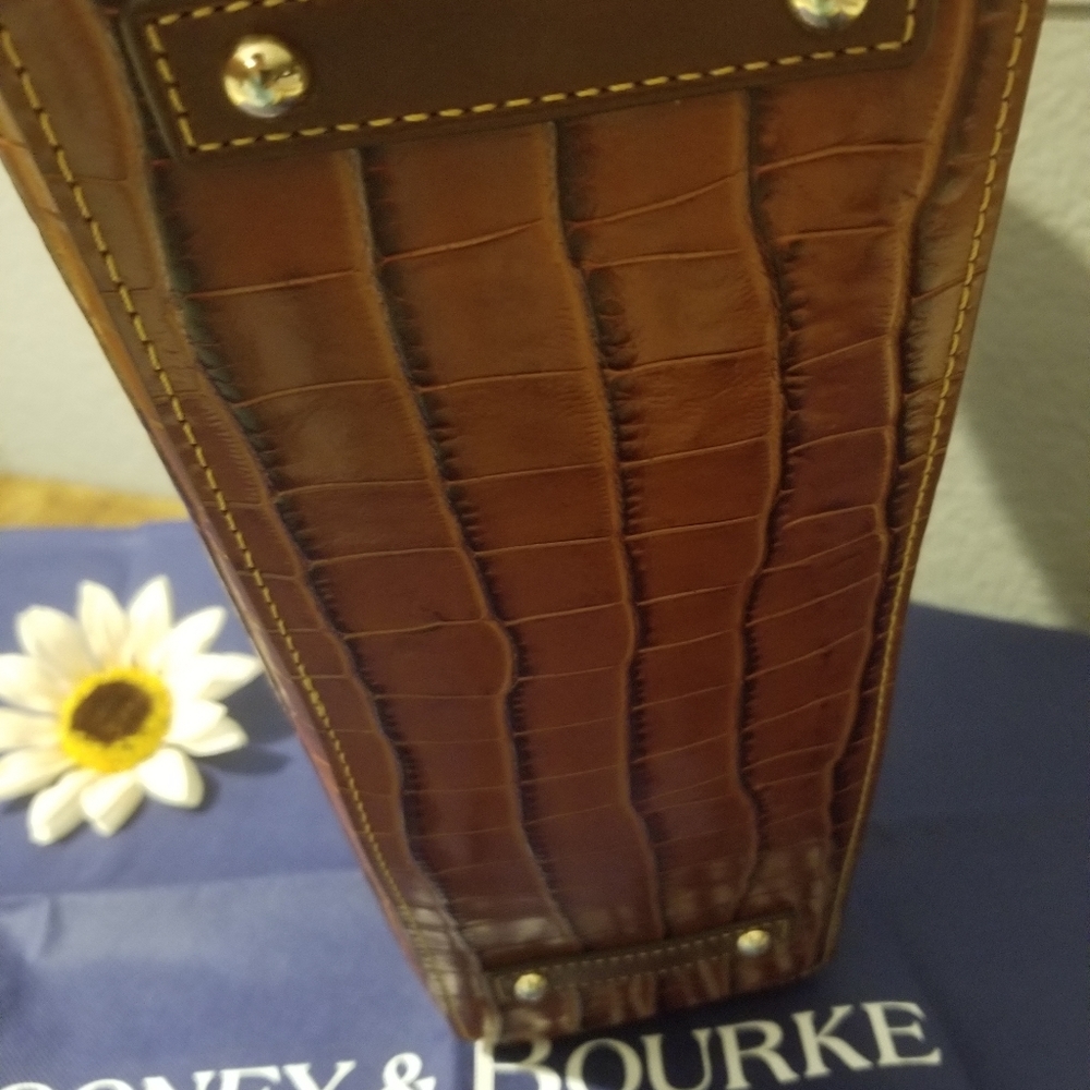 Dooney & Bourke Cooper Croc Hobo Shoulder Bag NWT - Picture 7 of 16